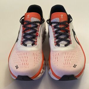 On Cloud Cloudmonster 2 Size 7 Women